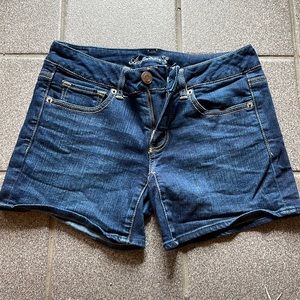 American Eagle Shorts Size 6